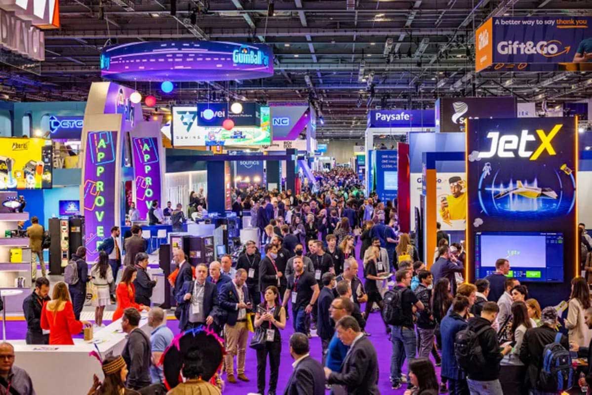 Videografía de exposiciones en Barcelona filmando un stand internacional